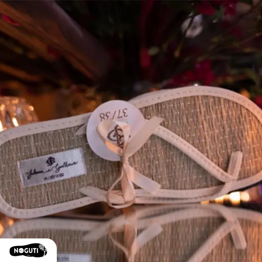 Empresa de Chinelos para bailes de debutantes